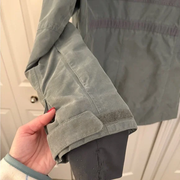 Dakine Women’s Snowboarding Jacket Size Large - Picture 5 of 5